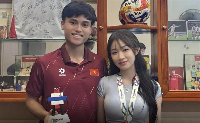 Biểu ngữ hoàn trả hàng tuần cho cá cược thể thao 7clubs